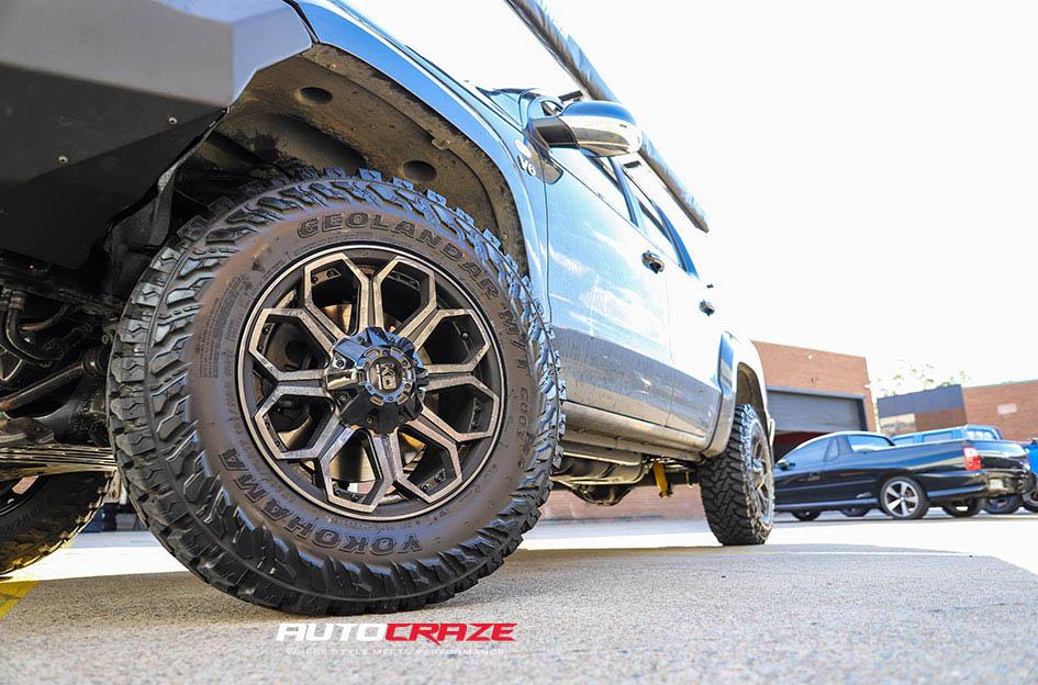 VOLKSWAGEN AMAROK REPLAY GLOSS BLACK MACHINED DARK TINT